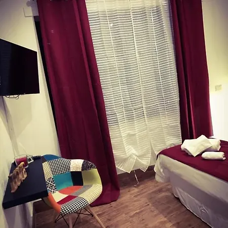 Napoli Central Station Bed & Breakfast
